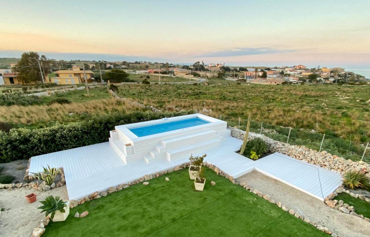 B&B Casa Del Faro Sanvallero Adults Only Portopalo Di Capo Passero Exteriör bild