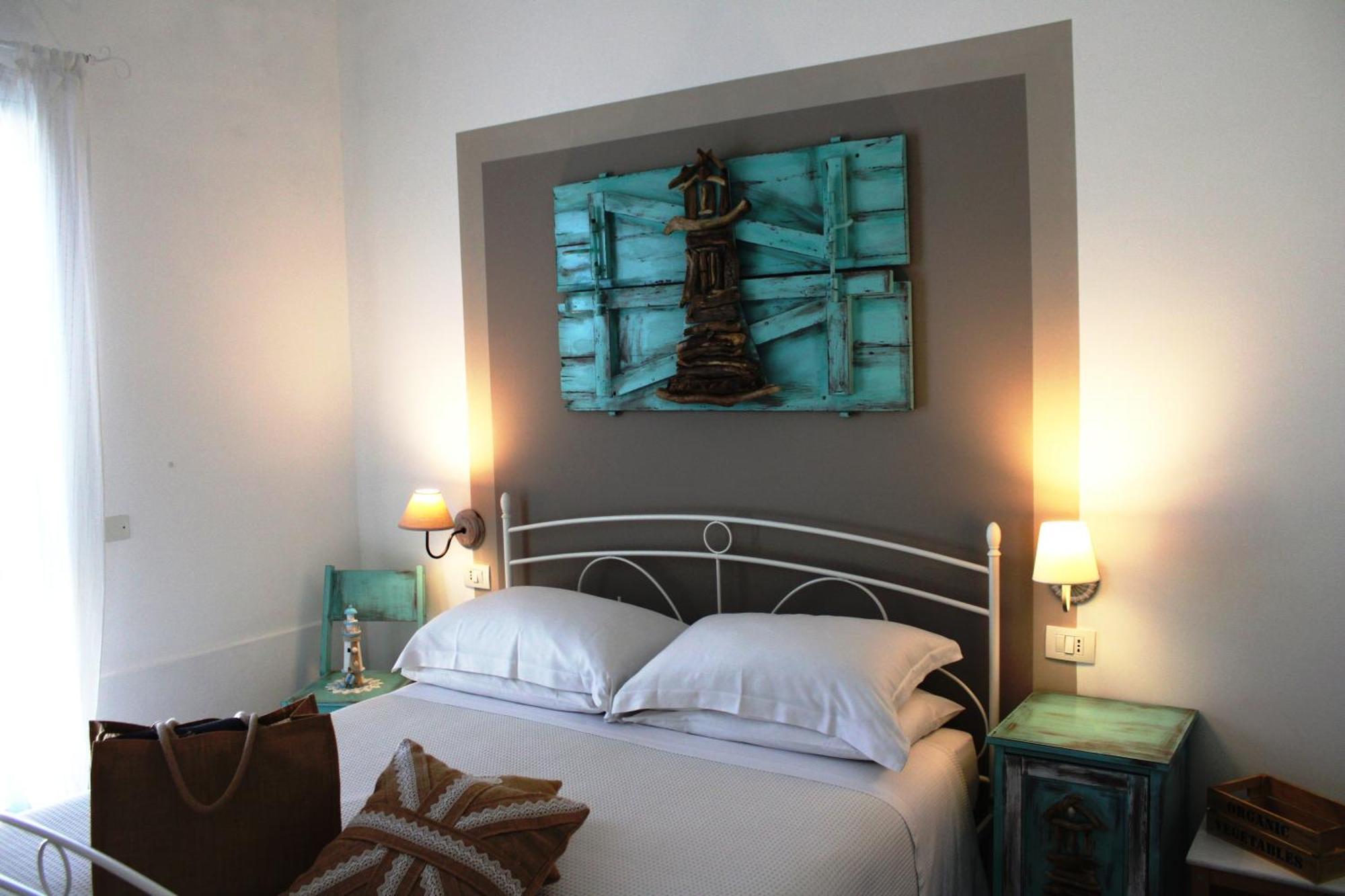 B&B Casa Del Faro Sanvallero Adults Only Portopalo Di Capo Passero Exteriör bild